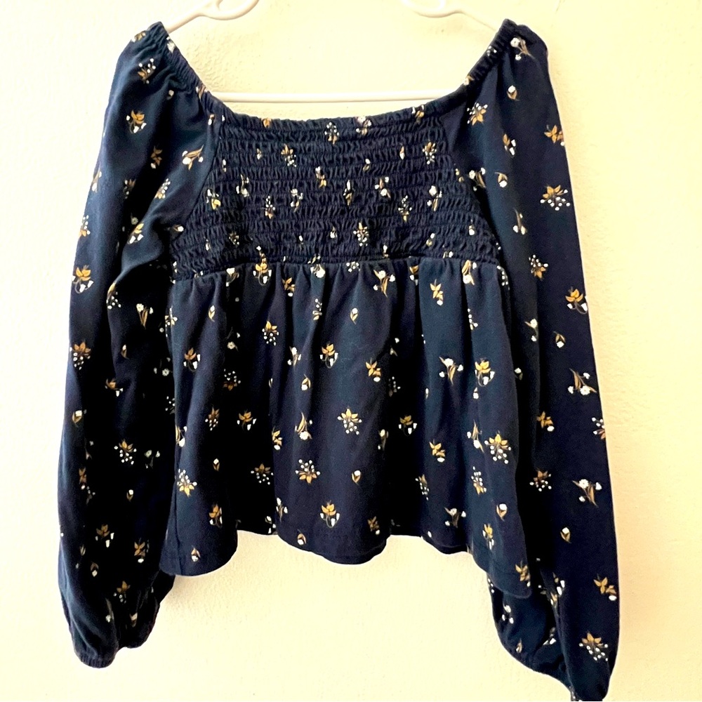 Old Navy Girl’s Long Sleeve Crop Top